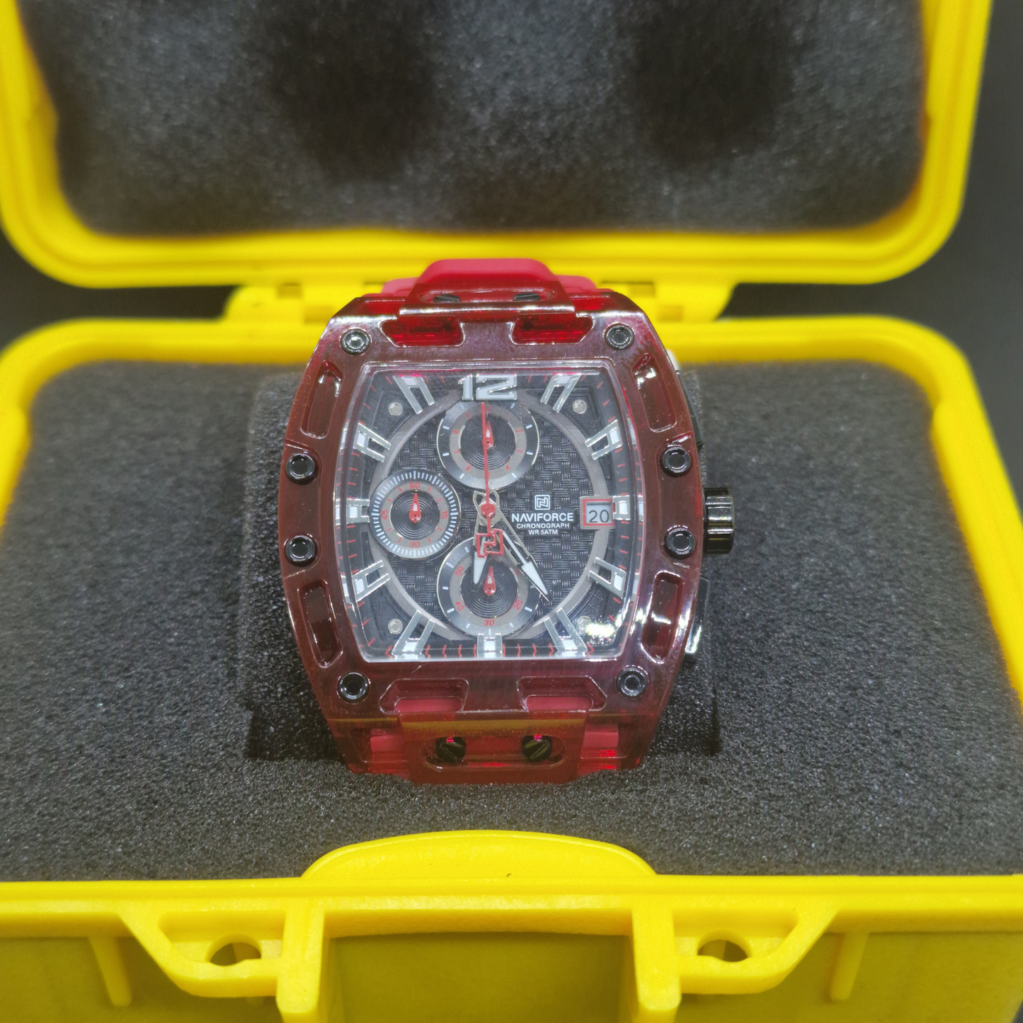 NAVIFORCE Chronograph – Red Transparent Case – Waterproof – Luxury & Sporty Design