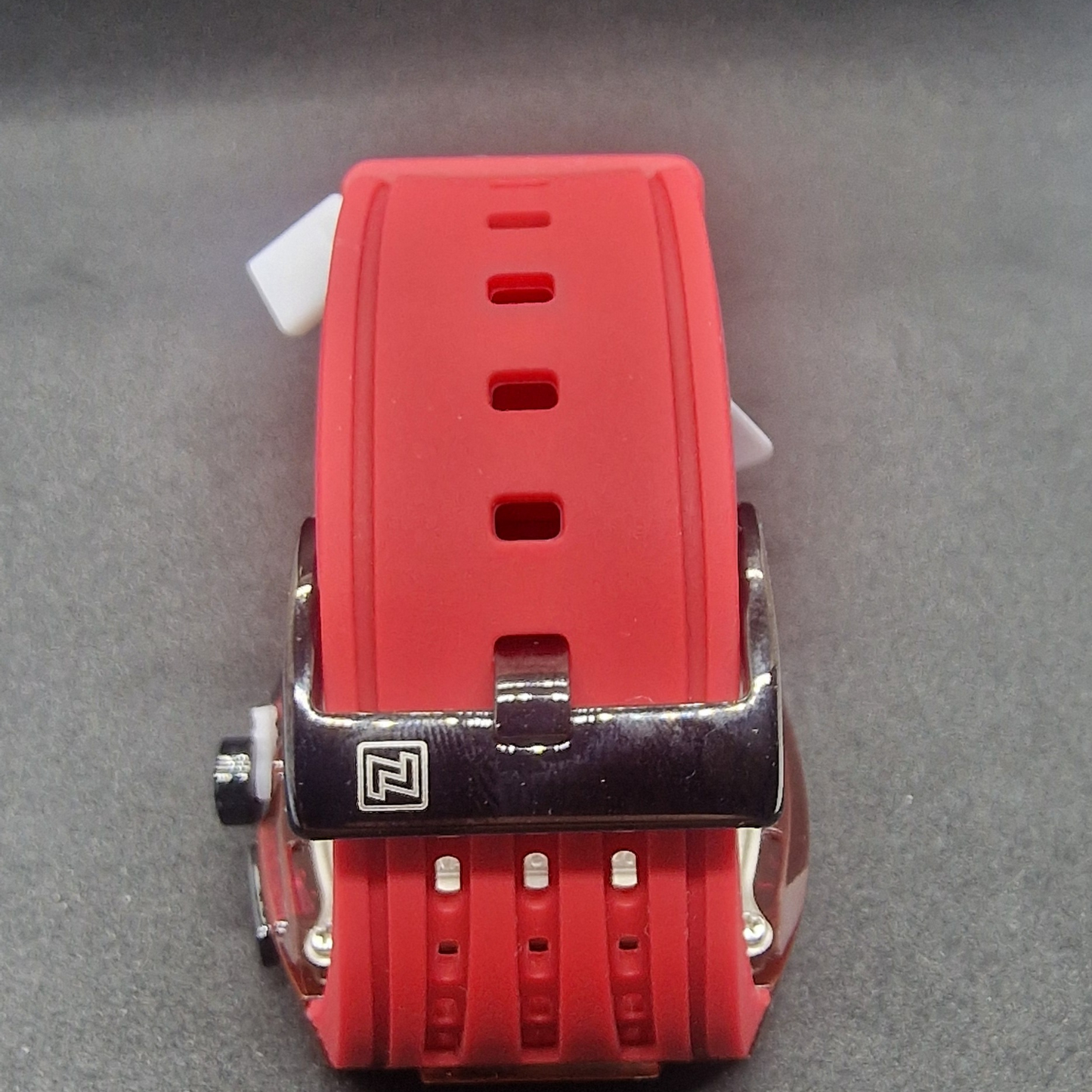 NAVIFORCE Chronograph – Red Transparent Case – Waterproof – Luxury & Sporty Design